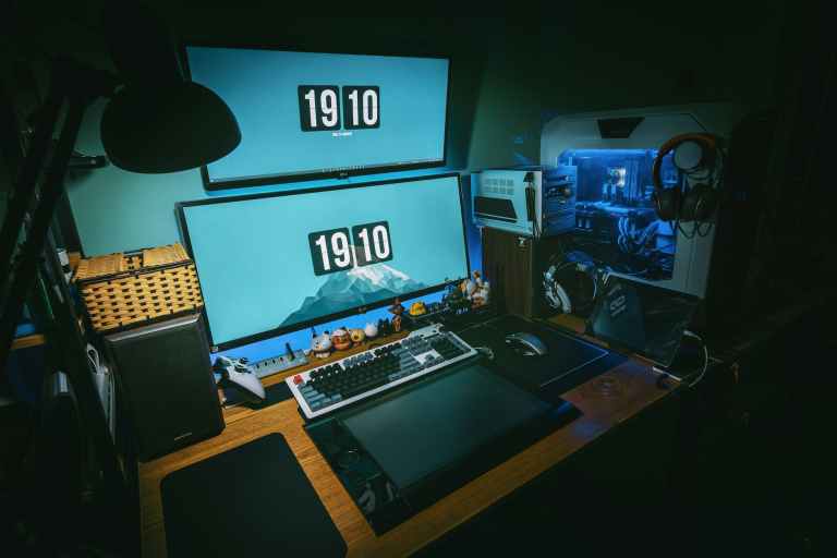 How to start an e-gaming business in Shams?