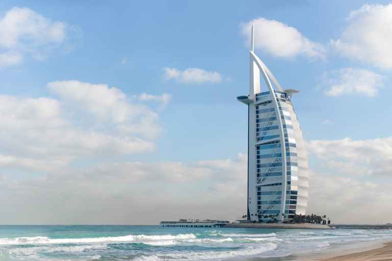 How to expand your business in Free Zone Sharjah?