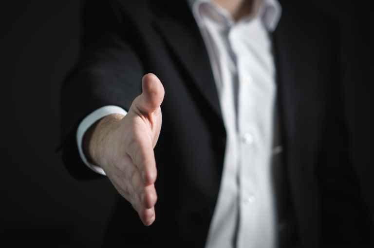 .How do I maintain good corporate governance in RAKEZ?