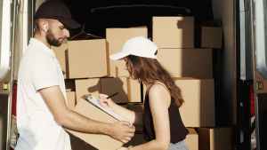 What are the advantages of logistics and shipping services in Free Zone Sharjah?