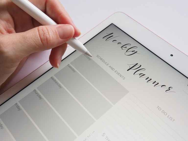 How to ensure business compliance in Ajman Free Zone?