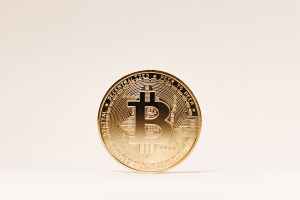 What are the alternatives to crypto exchange in Dubai?