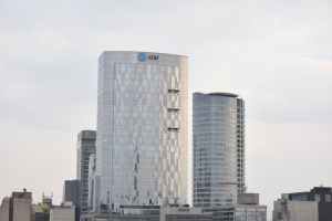 What is the role of the Dubai Multi Commodities Centre in business setup?