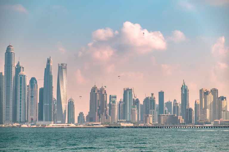 What are the Benefits of Setting up a Company in Dubai?