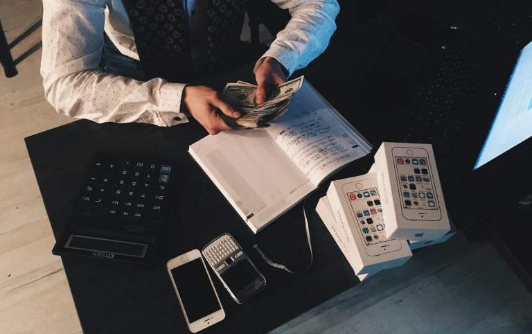 What accounting practices should be followed by DMCC companies?