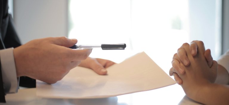 How to Navigate the Legal Requirements for Business Setup in SHAMS?