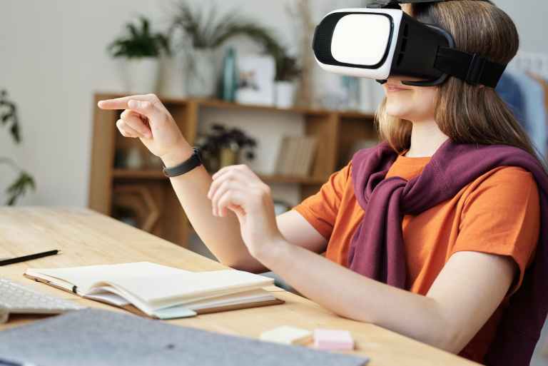 How to host online e-gaming events in Meydan?