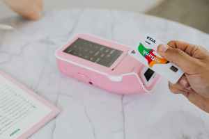 How to apply for additional visas in Kizad?
