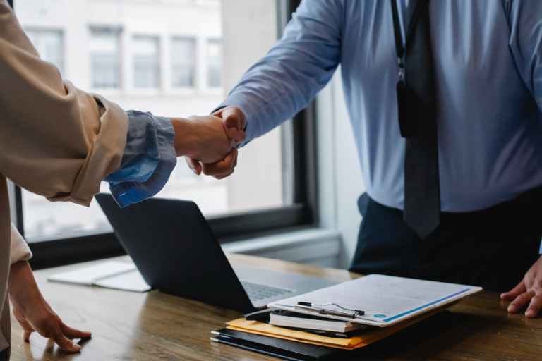 What are the Steps to Dissolve or Close a DMCC Company?