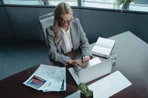 Which companies operate in Free Zone Sharjah?