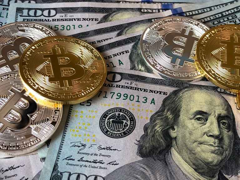 How to handle crypto deposits on a Dubai exchange?
