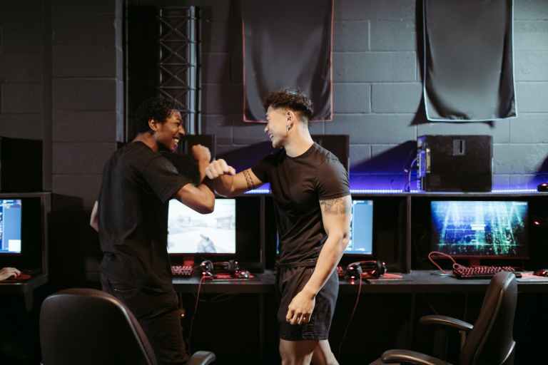 Which are the top e-gaming leagues to participate in Sharjah?