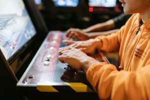 Which are the trusted e-gaming equipment suppliers in Sharjah?