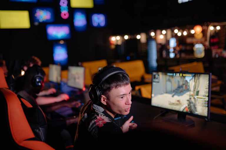 What are the effective marketing techniques for e-gaming products in Meydan?
