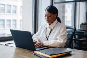What is the P2P exchange registration process?