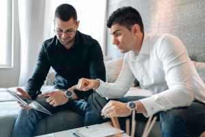 What are the incentives and benefits offered to businesses in SAIF Zone?