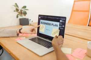 How to develop a business plan for a setup in SAIF Zone?