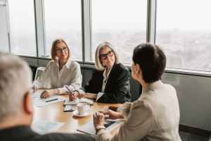 What is the procedure for setting up an offshore company in Hamriyah Free Zone?