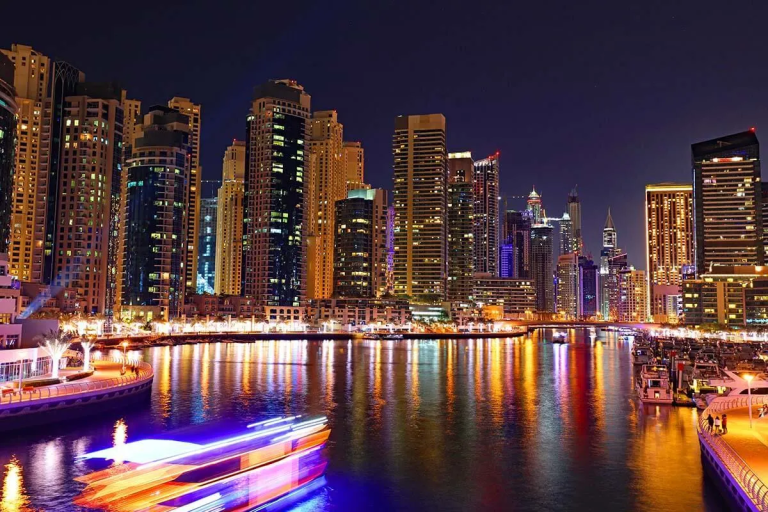 What are the food safety regulations for food trucks in Dubai?
